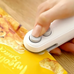 ✨💥Kleiner, wiederaufladbarer 2-in-1-Magnet-Snackversiegler für den Haushalt – Mini-Verschließgerät