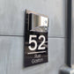 Solarbetriebenes Hausnummernschild